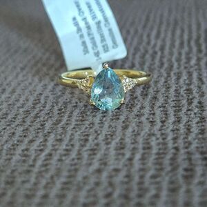 Shivam Green💚 Flourite Teardrop💧 with White Topaz Ring💍 - NWT